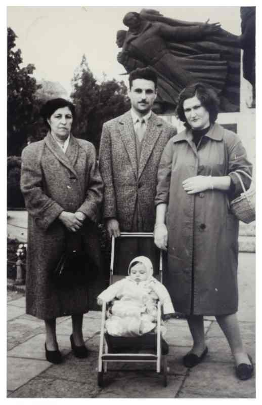 Dusan Trifunovic, Zagorka, Mirjana i Milja Trifunovic, 03.06.1960.